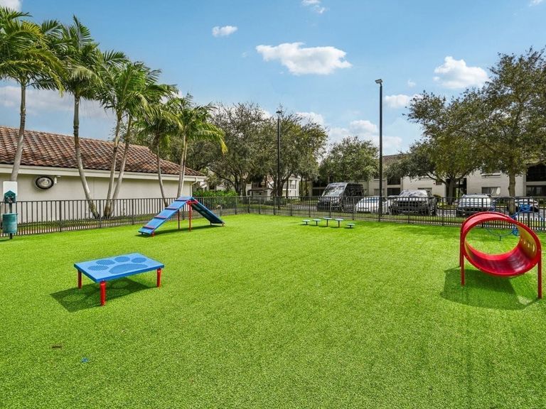 Legacy at Palm Aire apartments in Pompano Beach, FL – photo 16