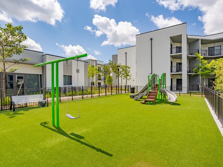 Legacy at Tamarac apartments in Tamarac, FL – photo 7
