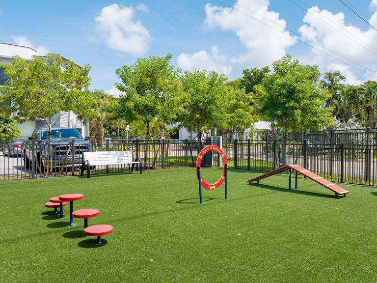 Legacy at Tamarac apartments in Tamarac, FL – photo 8