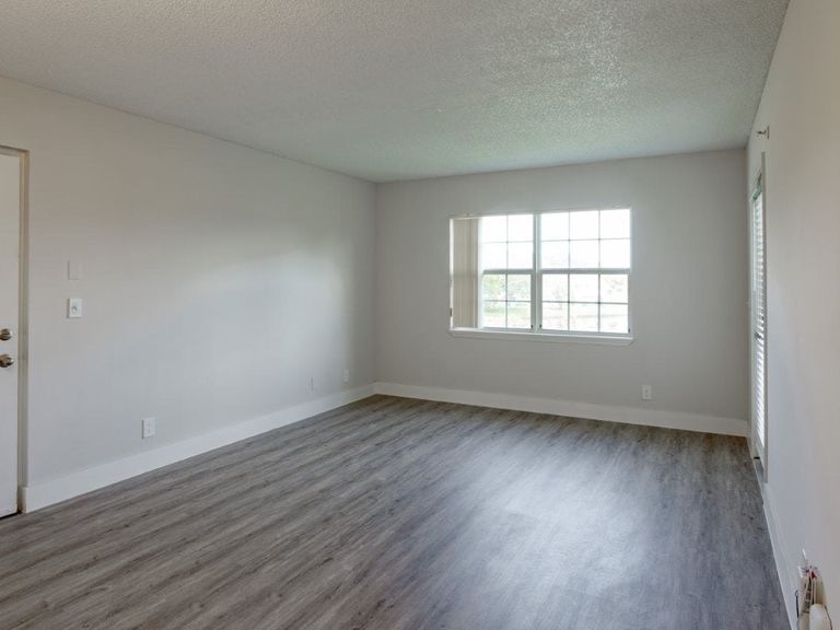 Legacy Lakeview apartments in North Lauderdale, FL – photo 25