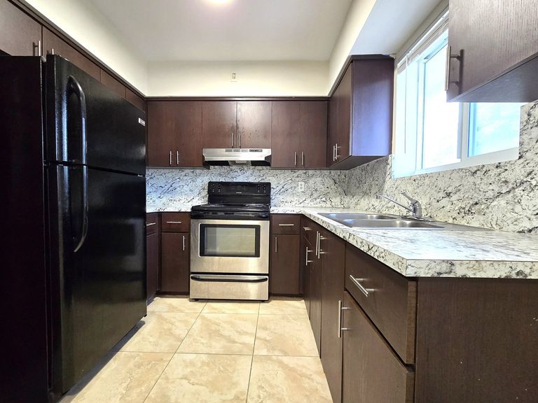 Lincoln Apartments, LLC apartments in Hollywood, FL – photo 11
