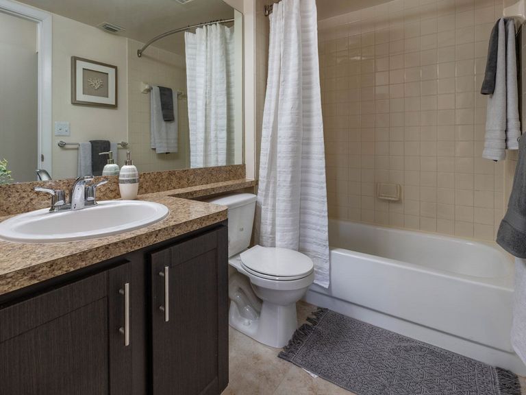 Los Prados apartments in Plantation, FL – photo 14