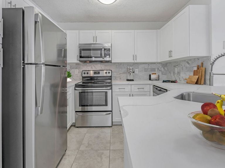 Los Prados apartments in Plantation, FL – photo 20