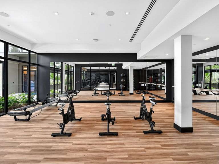 Manor Biscayne apartments in North Miami, FL – photo 17