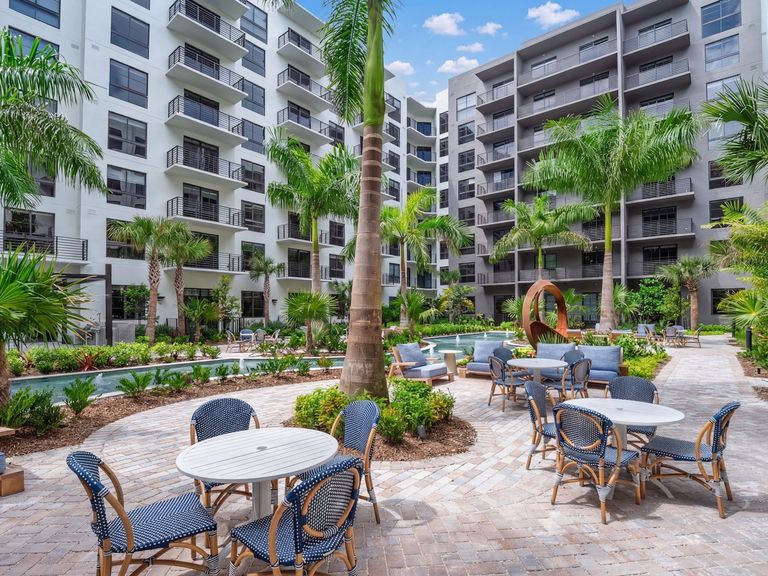 Manor Biscayne apartments in North Miami, FL – photo 30