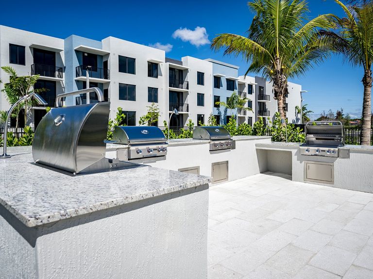Manor Hialeah apartments in Hialeah, FL – photo 8