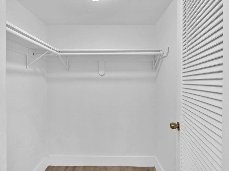 Marina View apartments in North Miami Beach, FL – photo 17