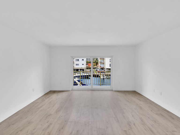Marina View apartments in North Miami Beach, FL – photo 7