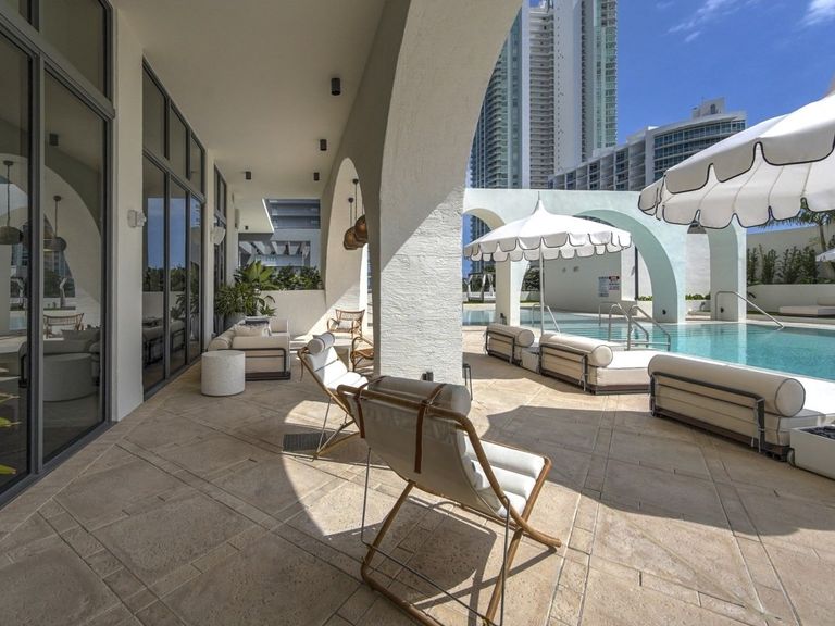 Metro Edgewater apartments in Miami, FL – photo 17