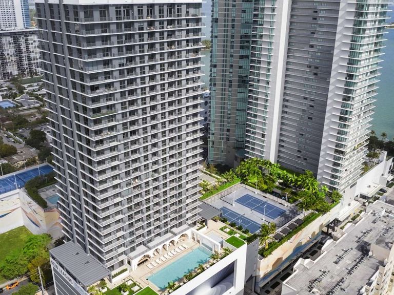 Metro Edgewater apartments in Miami, FL – photo 33