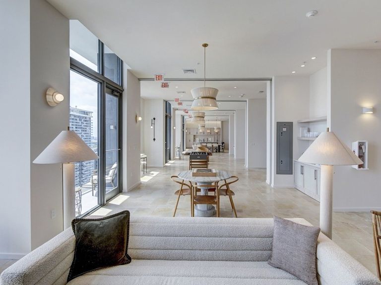 Metro Edgewater apartments in Miami, FL – photo 39