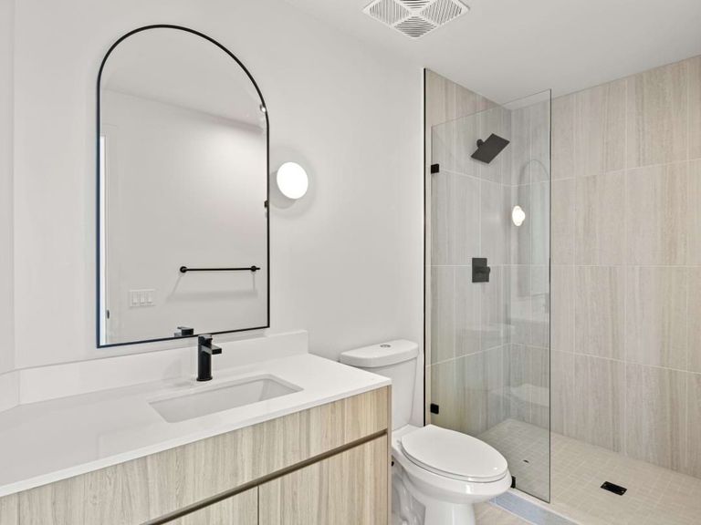 Metro Edgewater apartments in Miami, FL – photo 46