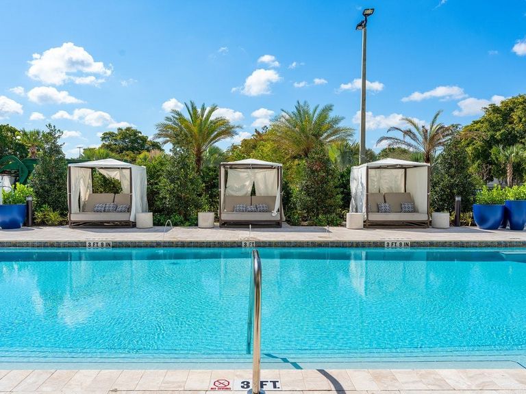 Metropolitan Coral Springs apartments in Coral Springs, FL – photo 23