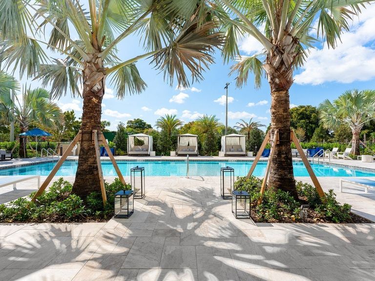 Metropolitan Coral Springs apartments in Coral Springs, FL – photo 24