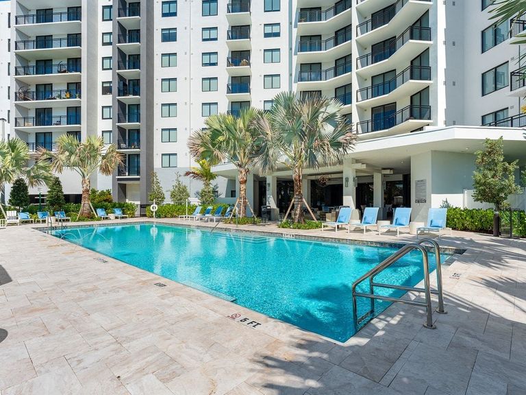 Metropolitan Coral Springs apartments in Coral Springs, FL – photo 49