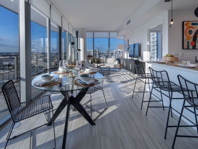 Miami World Tower apartments in Miami, FL – photo 42