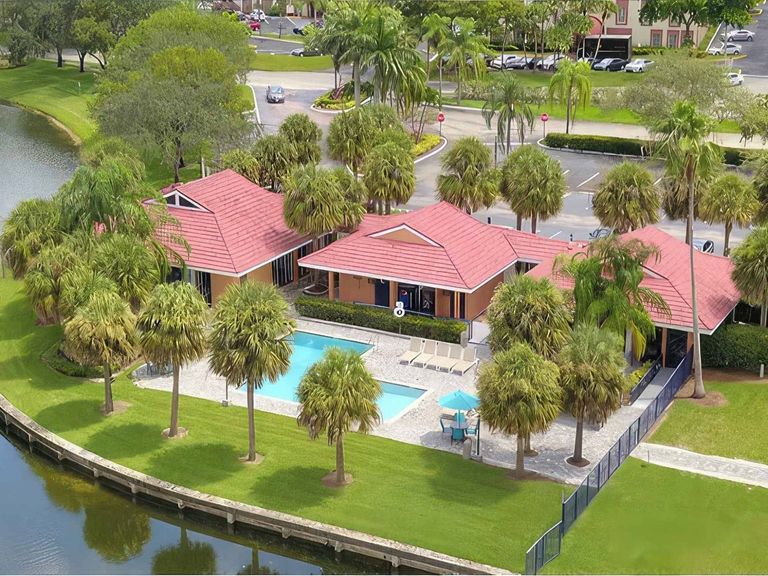 Midora at Woodmont apartments in Tamarac, FL – photo 21