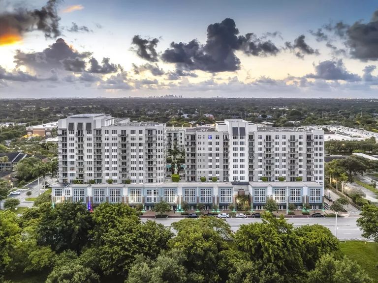 Midtown 24 apartments in Plantation, FL – photo 60