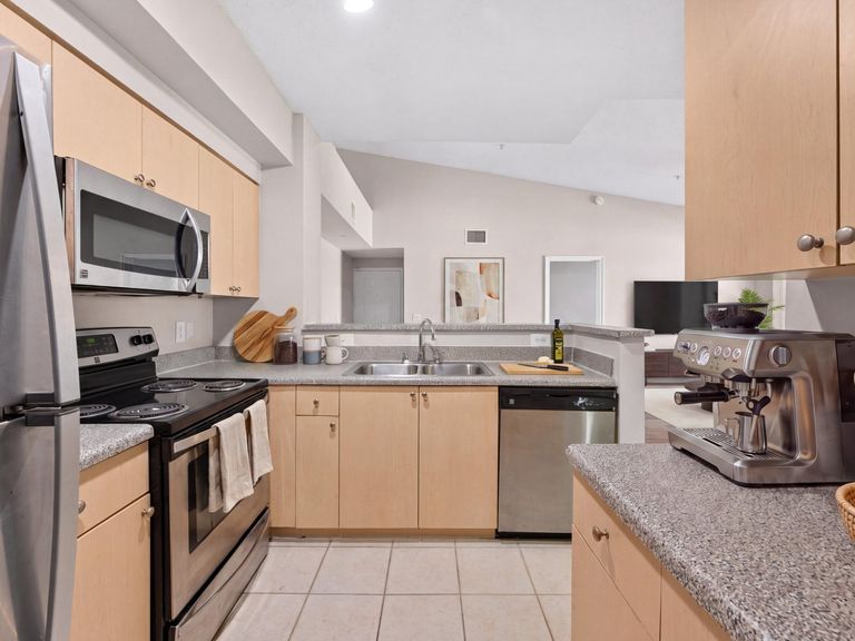 Miramar Lakes apartments in Miramar, FL – photo 19