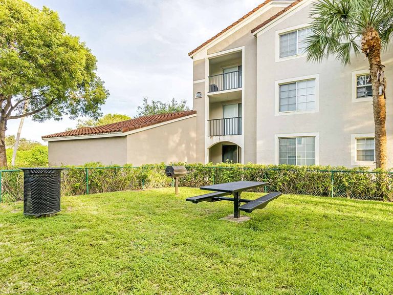 Miramar Lakes apartments in Miramar, FL – photo 40