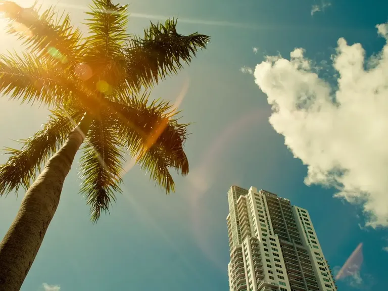 Muze at Met apartments in Miami, FL