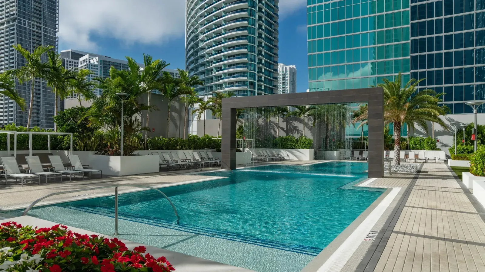 Muze at Met apartments in Miami, FL