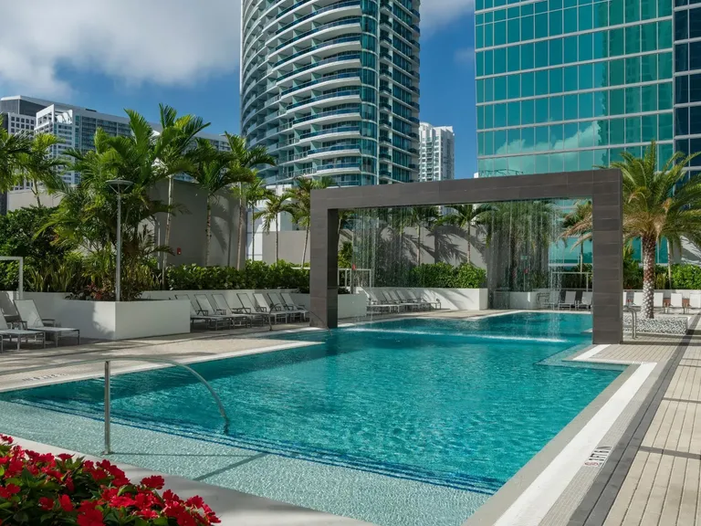 Muze at Met apartments