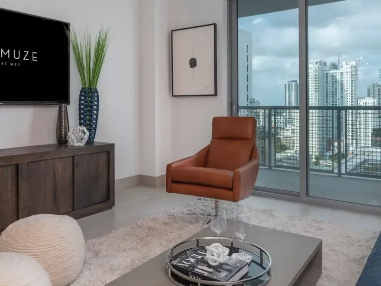 Muze at Met apartments in Miami, FL