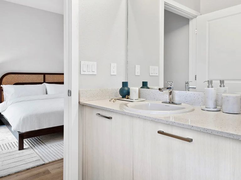Natura Gardens apartments in Miami Lakes, FL – photo 25