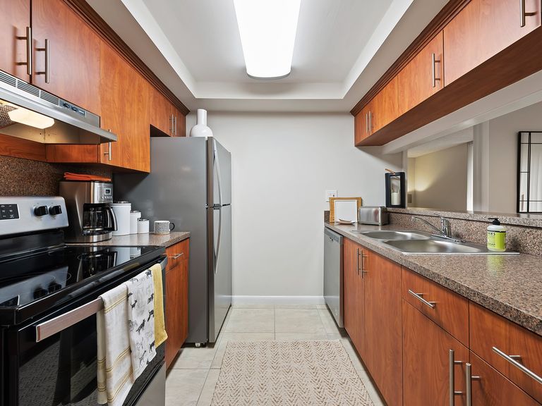 New Barn Apartments apartments in Miami Lakes, FL – photo 14