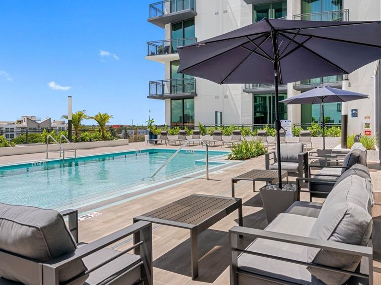 Nine Hollywood apartments in Hollywood, FL – photo 18