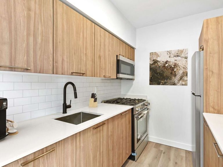 Normandy Cove apartments in Miami Beach, FL – photo 13