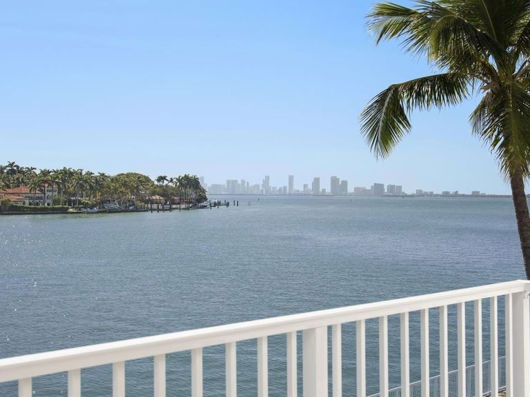 Normandy Cove apartments in Miami Beach, FL – photo 18
