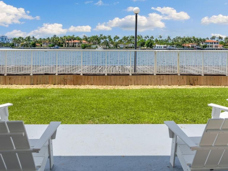 Normandy Cove apartments in Miami Beach, FL – photo 22