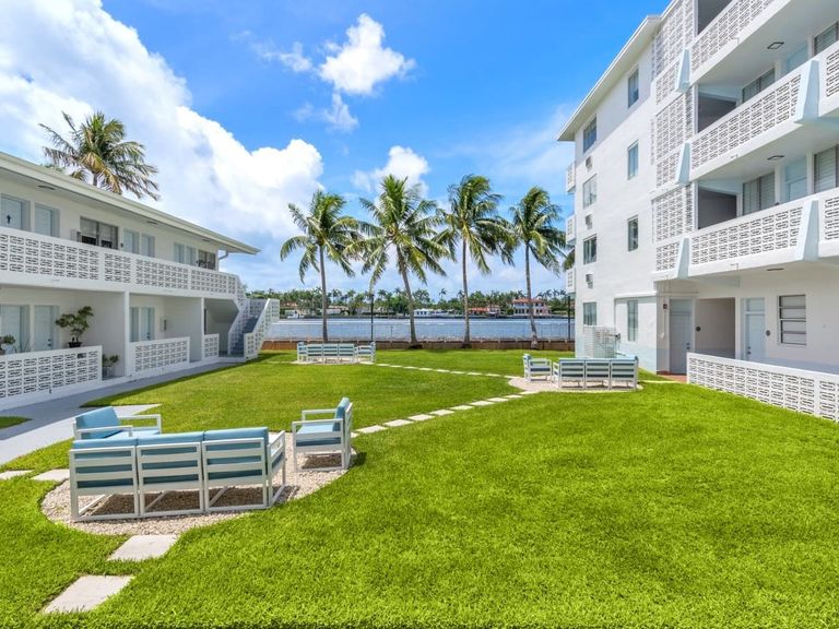 Normandy Cove apartments in Miami Beach, FL – photo 23