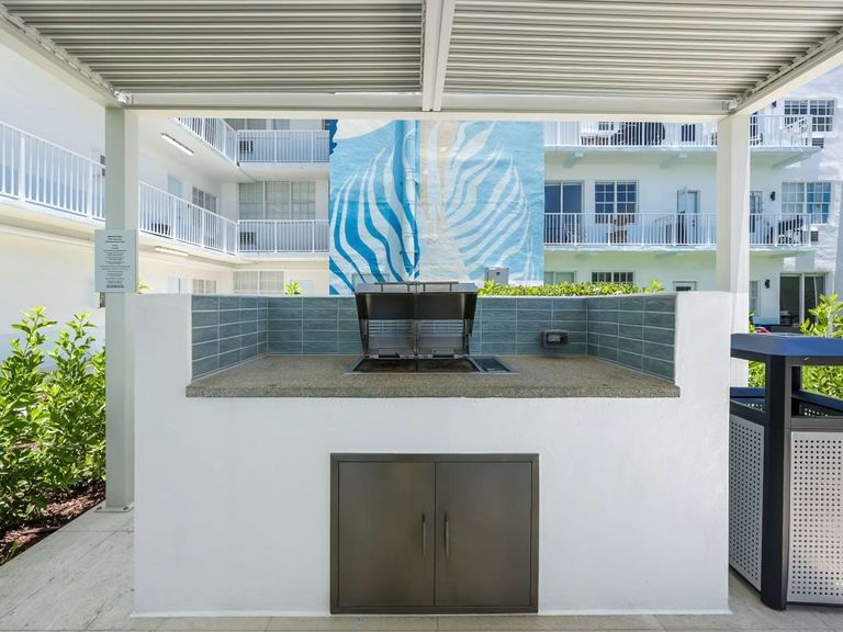Normandy Cove apartments in Miami Beach, FL – photo 30