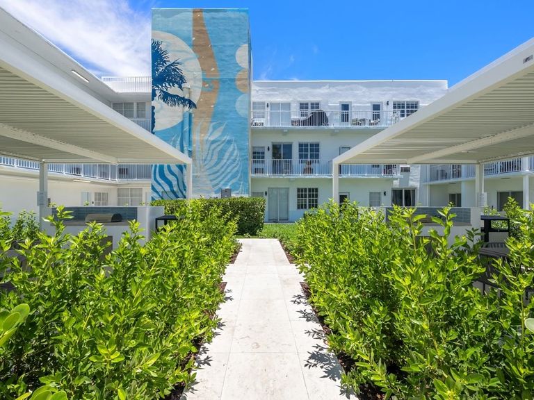 Normandy Cove apartments in Miami Beach, FL – photo 31
