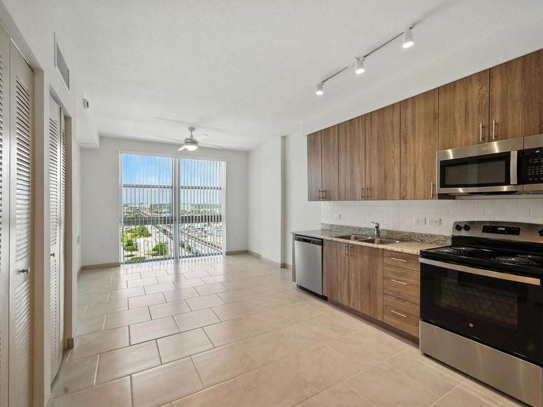 Northside Transit Village III apartments in Miami, FL – photo 19