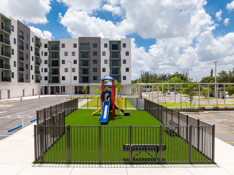 Northside Vistas apartments in Miami, FL – photo 32