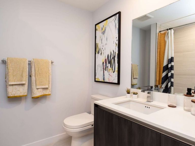 Oasis Pointe apartments in Dania Beach, FL – photo 15