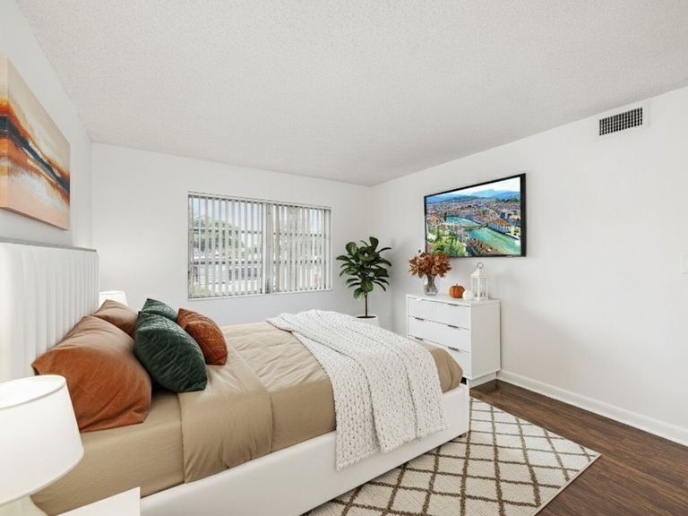 One Park Plaza Apartments apartments in North Lauderdale, FL – photo 20