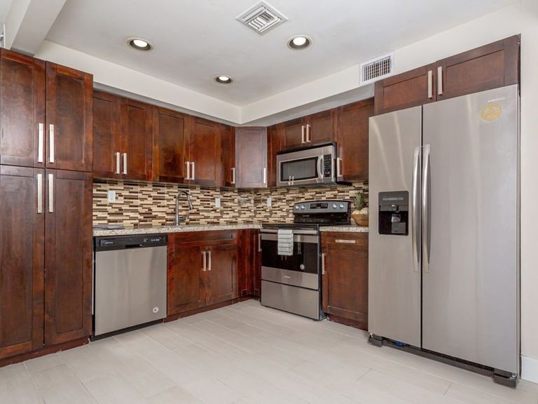 Orduna Court apartments in Coral Gables, FL – photo 22