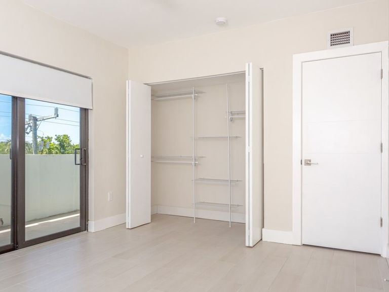 Orduna Court apartments in Coral Gables, FL – photo 24