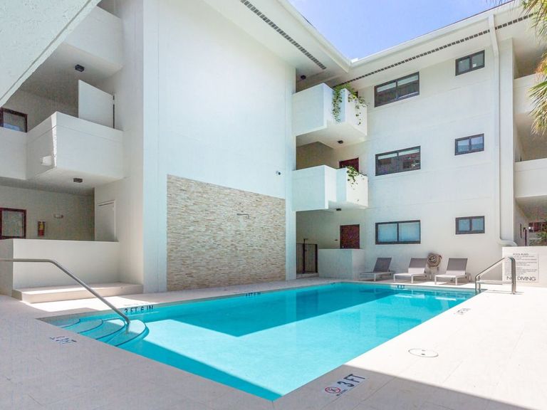 Orduna Court apartments in Coral Gables, FL – photo 30