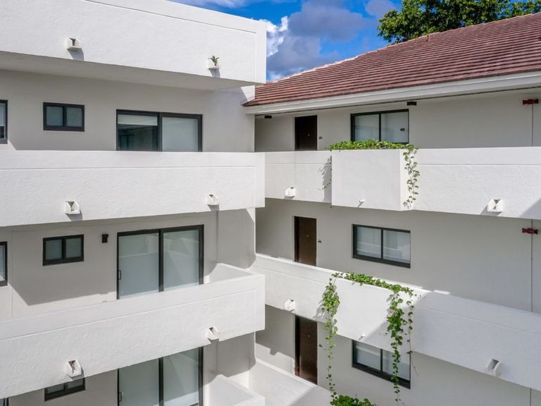 Orduna Court apartments in Coral Gables, FL – photo 31