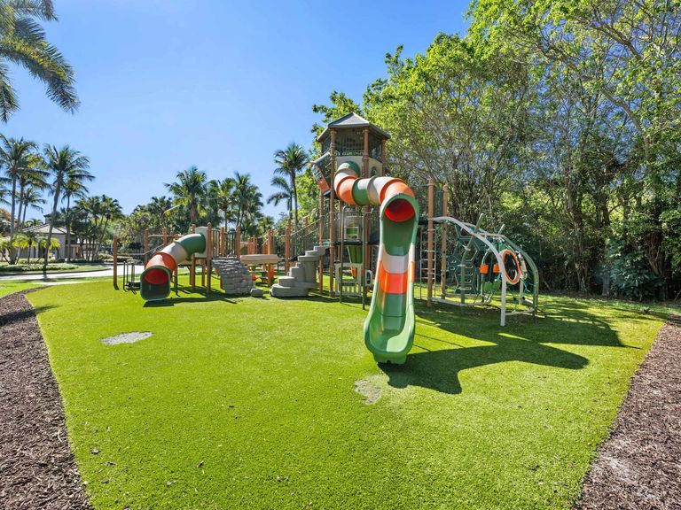 Palm Haven at Deer Creek apartments in Deerfield Beach, FL – photo 34