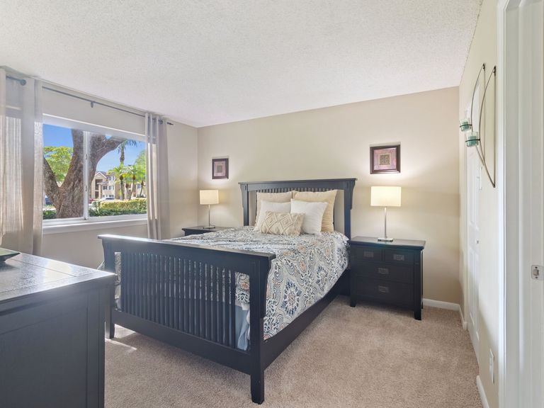 Palmetto Place apartments in Miami, FL – photo 20