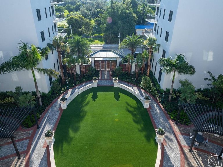Palmetto Station apartments in Palmetto Bay, FL – photo 8