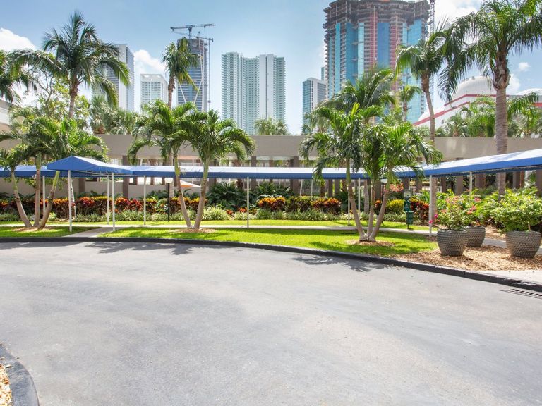 Park Place by the Bay apartments in Miami, FL – photo 8