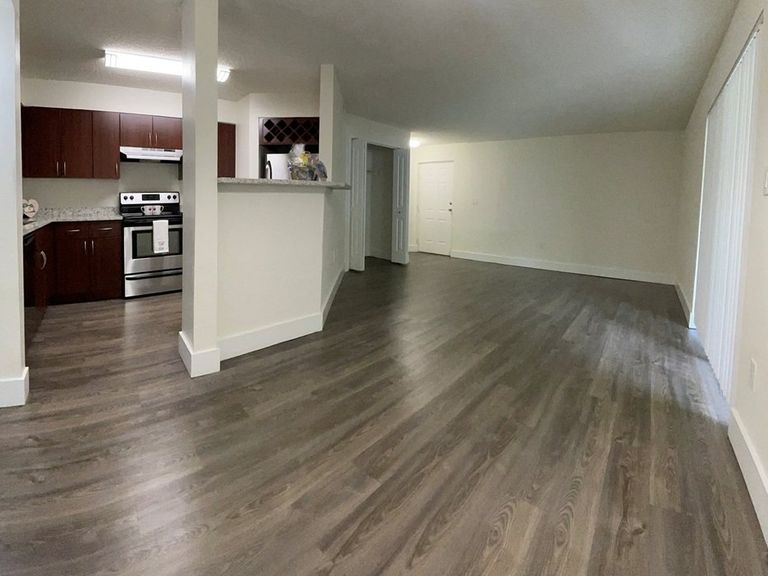 Pepper Cove Apartments apartments in Miami, FL – photo 18